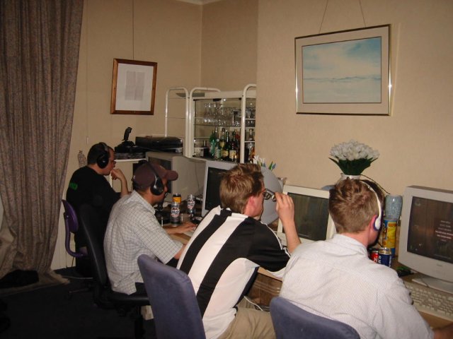 DF TerryHatchet checks his glasses